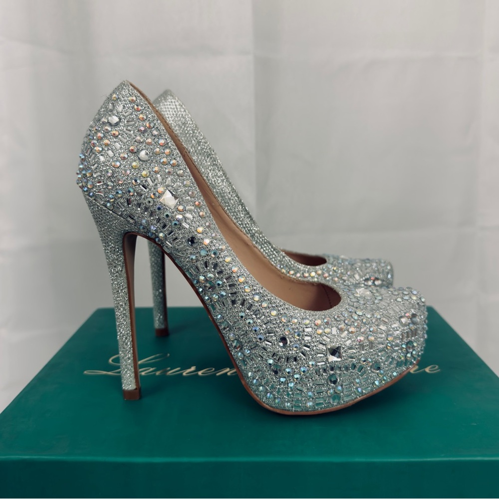 Lauren Lorraine Vanna 2 Silver Crystal Embellished Platform Stiletto Heels 6 NIB